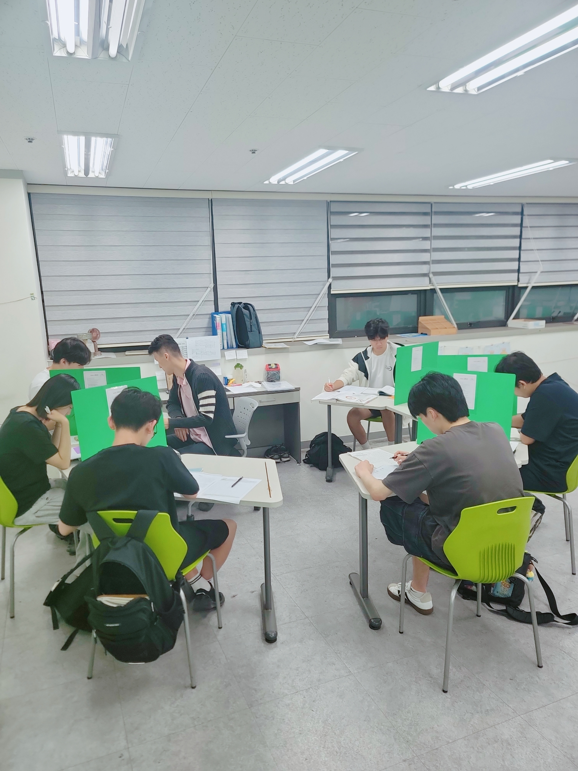 와와학습코칭학원 상남점 학습 공간 7